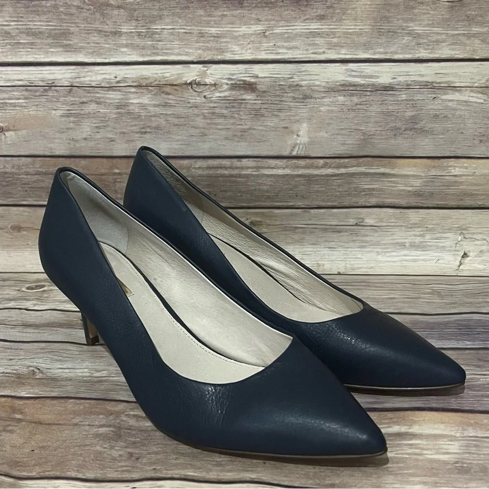 Louise Et Cie Jordyna Size 9.5 Navy Leather Pumps Heels - Picture 2 of 8